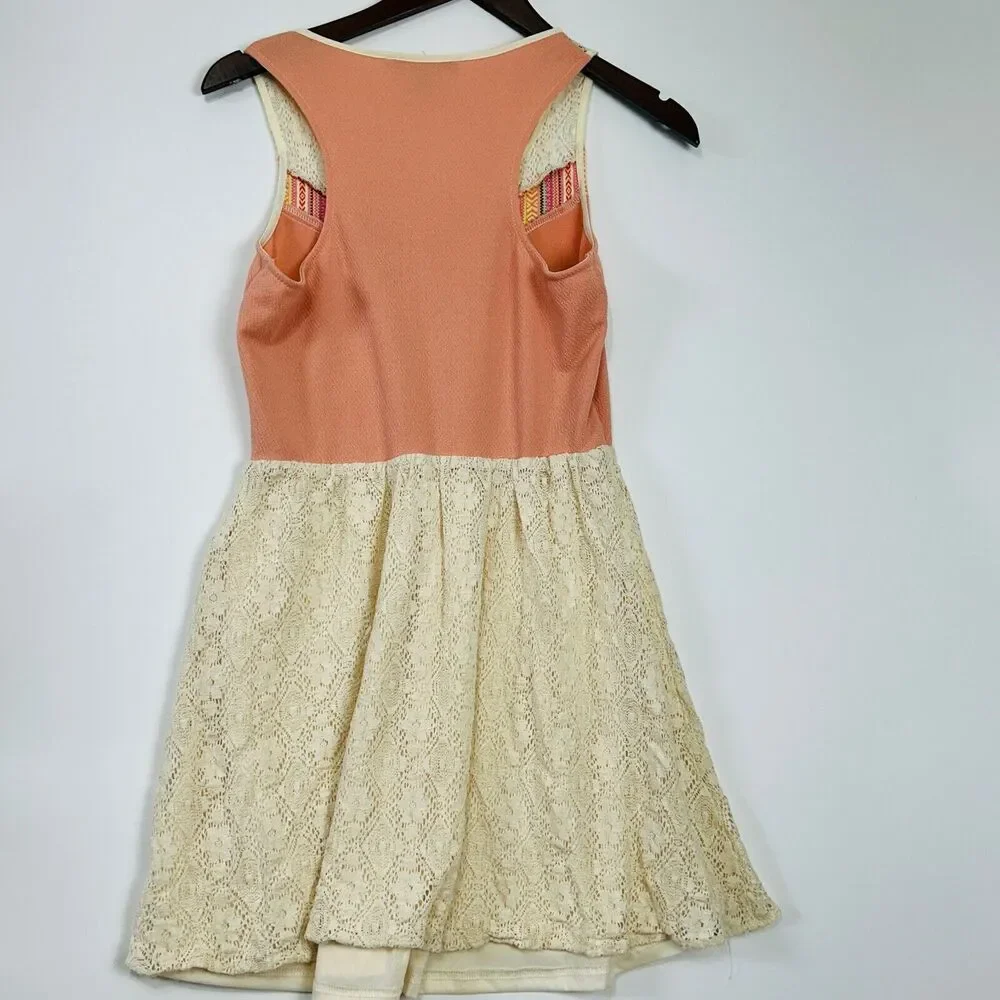 Buckle Boho Skater Dress Size Medium Embroidered Peach Racerback Sporty
